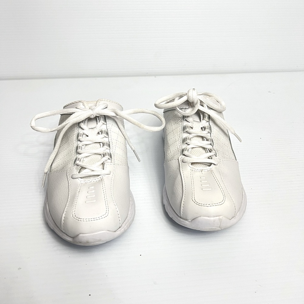 Cross Trekkers Slip-on Sneakers Women Size 8 white
